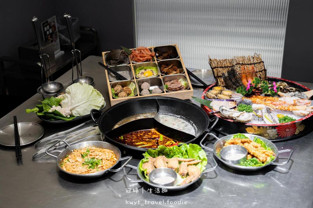 《美食》正宗川味香辣帶勁 高雄鼓山區麻辣鍋推薦 美術館附近重慶老火鍋