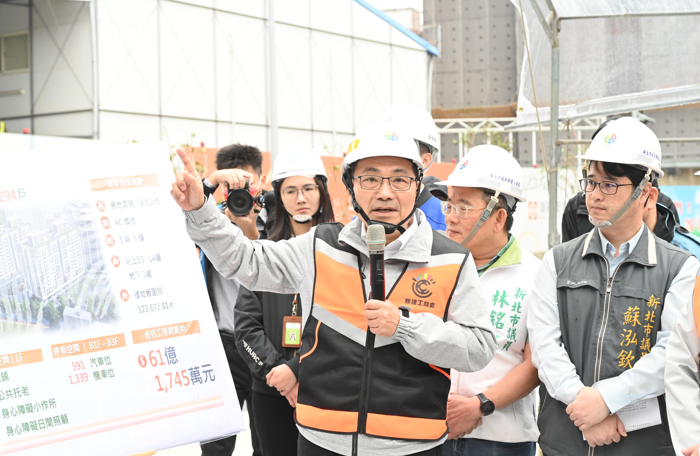 新北市長侯友宜推動頂福安居社宅周邊新道路，4月通車將大幅改善交通！
