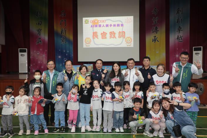 臺南市第二屆議長盃機器人邀請賽開賽 臺南市長黃偉哲鼓勵學子跨域學習全面培養科技競爭力