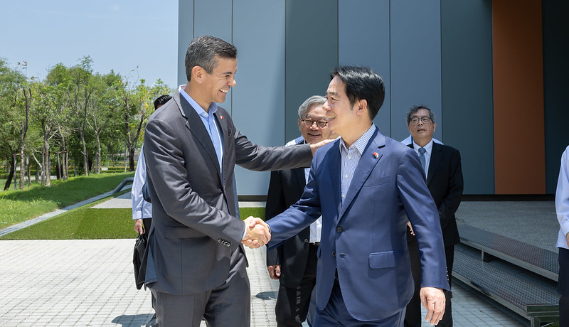 賴清德總統偕巴拉圭總統貝尼亞參訪南部科學園區　聚焦AI與半導體發展
