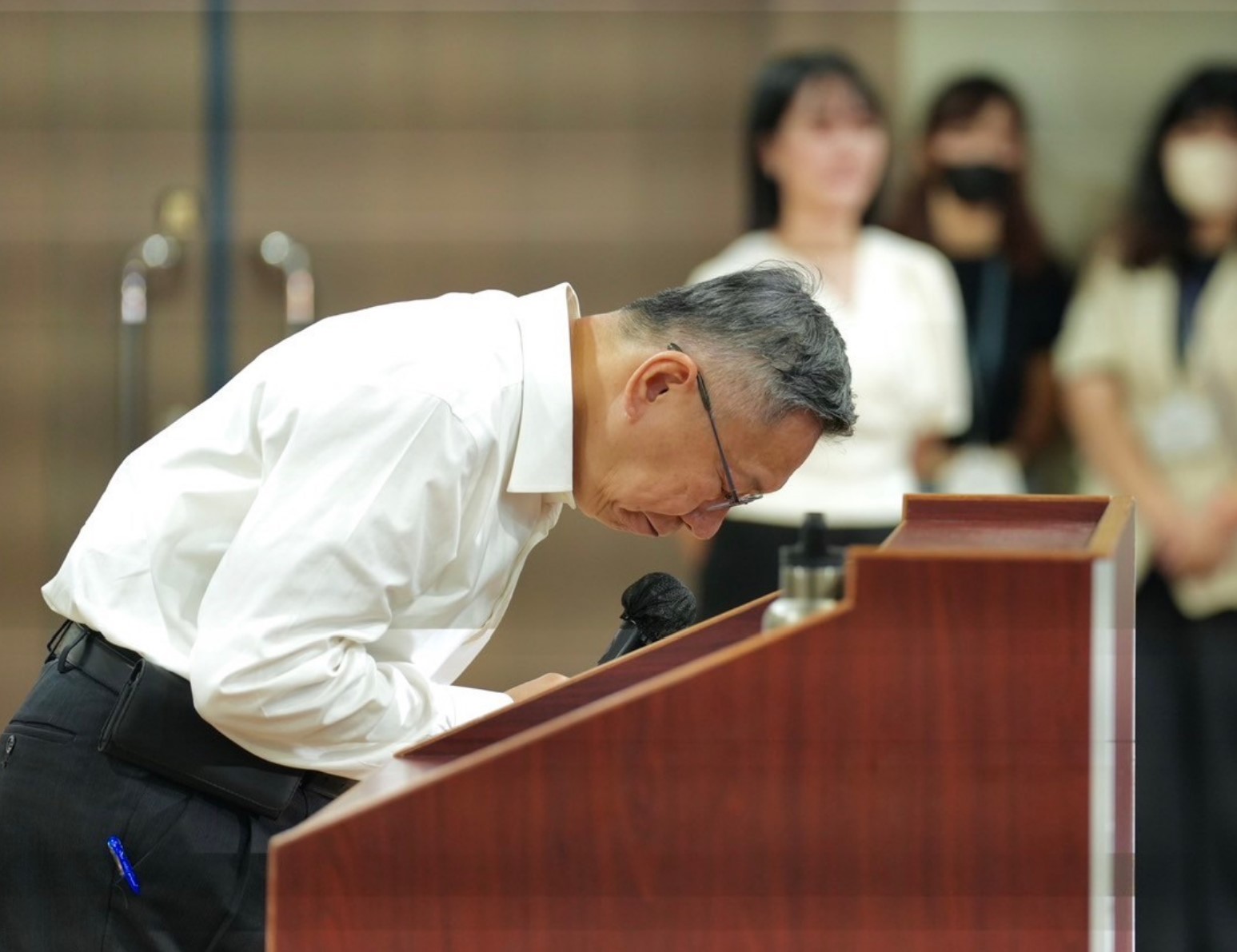 柯文哲涉圖利財團百億與收賄千萬 遭求刑28年半震撼政壇