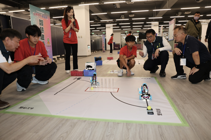 AI機器人全國賽臺南盛大登場　臺南市長黃偉哲勉勵各校菁英勇於挑戰、創意無限