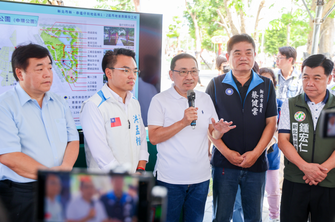 塭仔圳重劃區開發再突破 新北市長侯友宜見證新北市中環公園啟用重大里程碑
