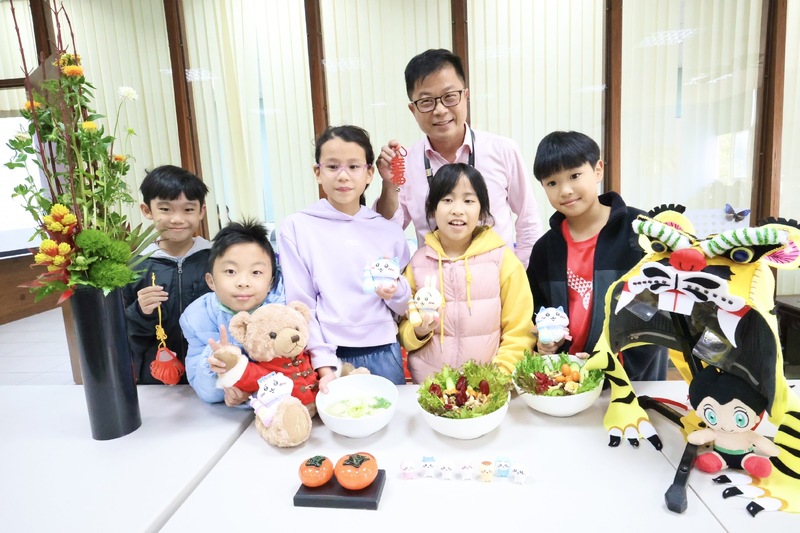 新上國小新年上菜健康蔬果早餐吧、新年魚丸湯