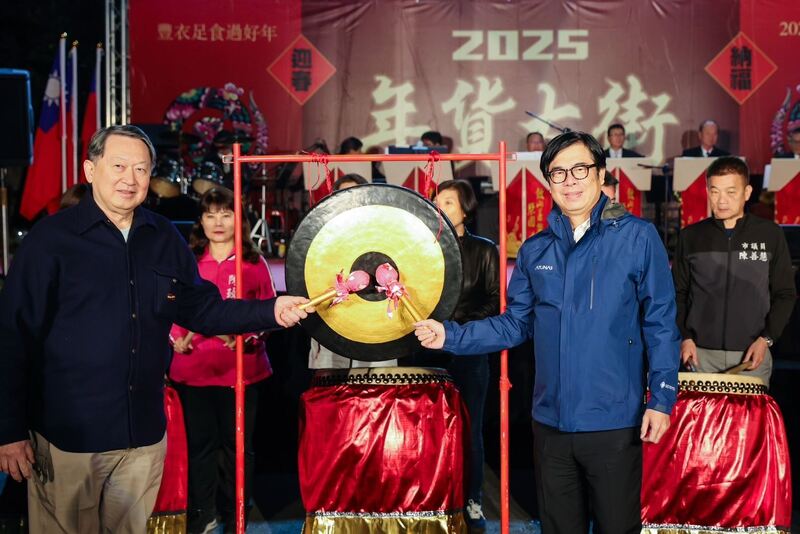 左營眷村年貨大街活動起跑  180個攤位為期10天