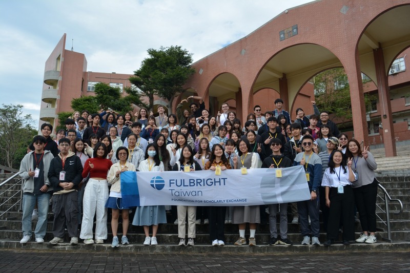 全英探索自我　中山大學攜學術交流基金會首辦英語冬令營 帶領學生全方位探索