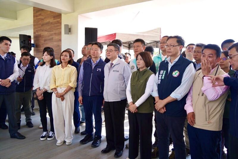 卓揆：希望高屏二快115年動工