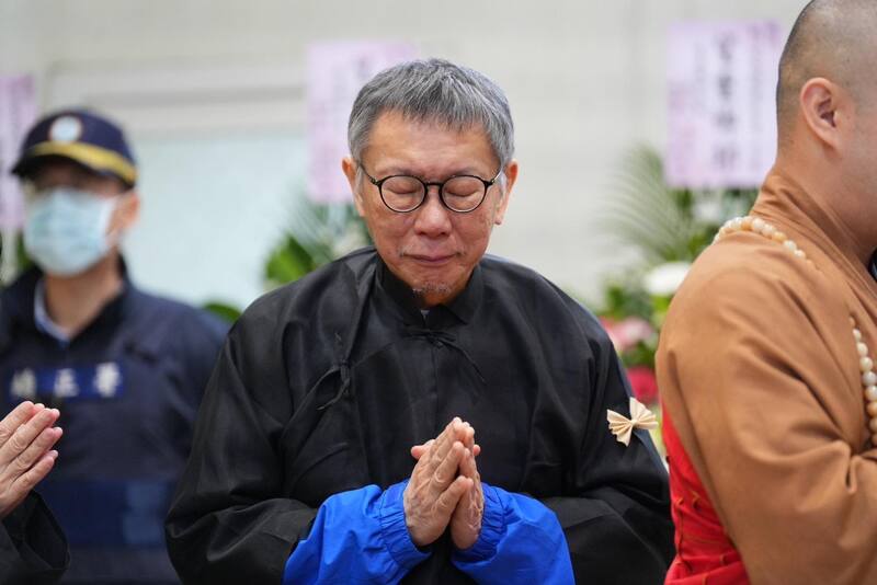 柯承發告別式，柯文哲唸祭文 做為兒子對父親最後的道別