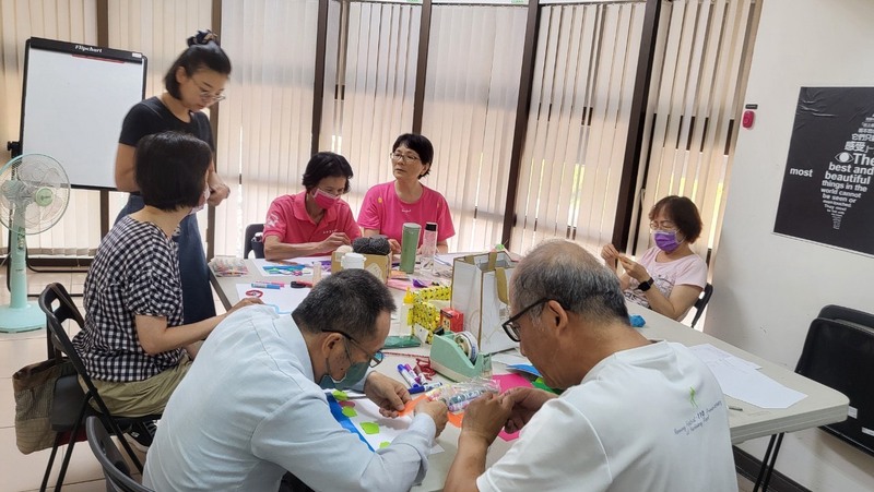 重建「視」界，活出「睛」彩人生 — 高雄市視障者重建服務助130人重拾自立生活