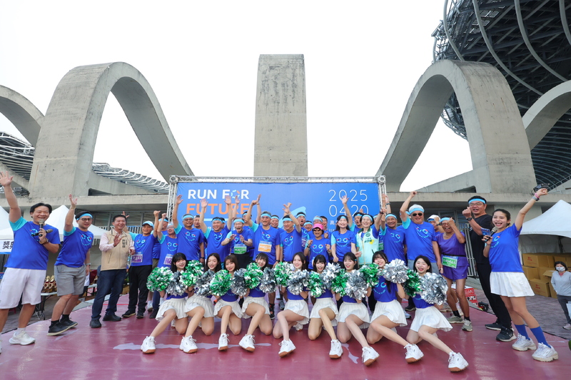 Run for Future 第四屆 順發×港都公益路跑  20國家地區跑者破五千人參加　逾40位企業家領跑