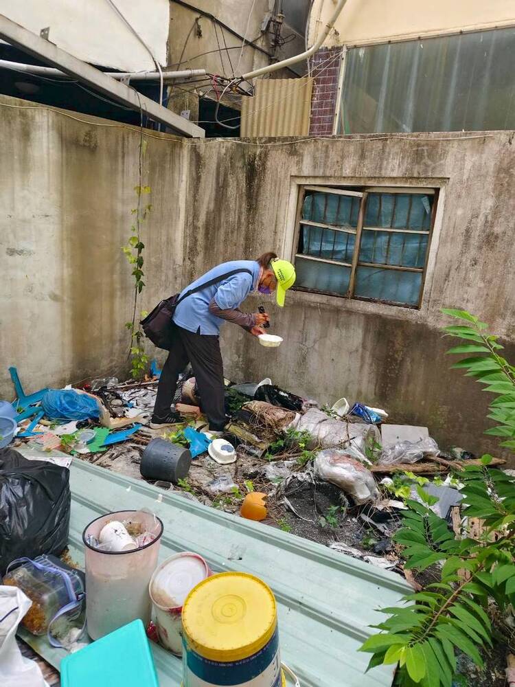 高市鼓山出現今年首例本土登革熱家庭、社區群聚疫情 擴大疫調採檢主動發現3例確診