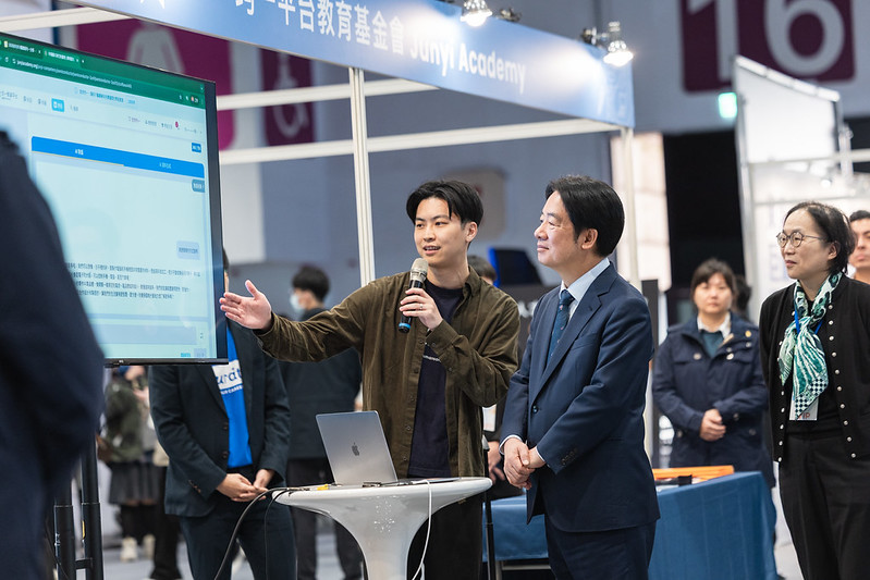 賴清德總統出席2026AI人才年會　政府將全力協助百工百業導入AI　投入千億資金培育人才　厚植國家競爭力