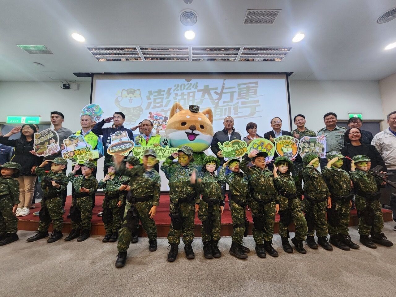 縣長陳光復帶你探索澎湖冬季旅遊新玩法！跨海大橋行軍＋軍事體驗全攻略