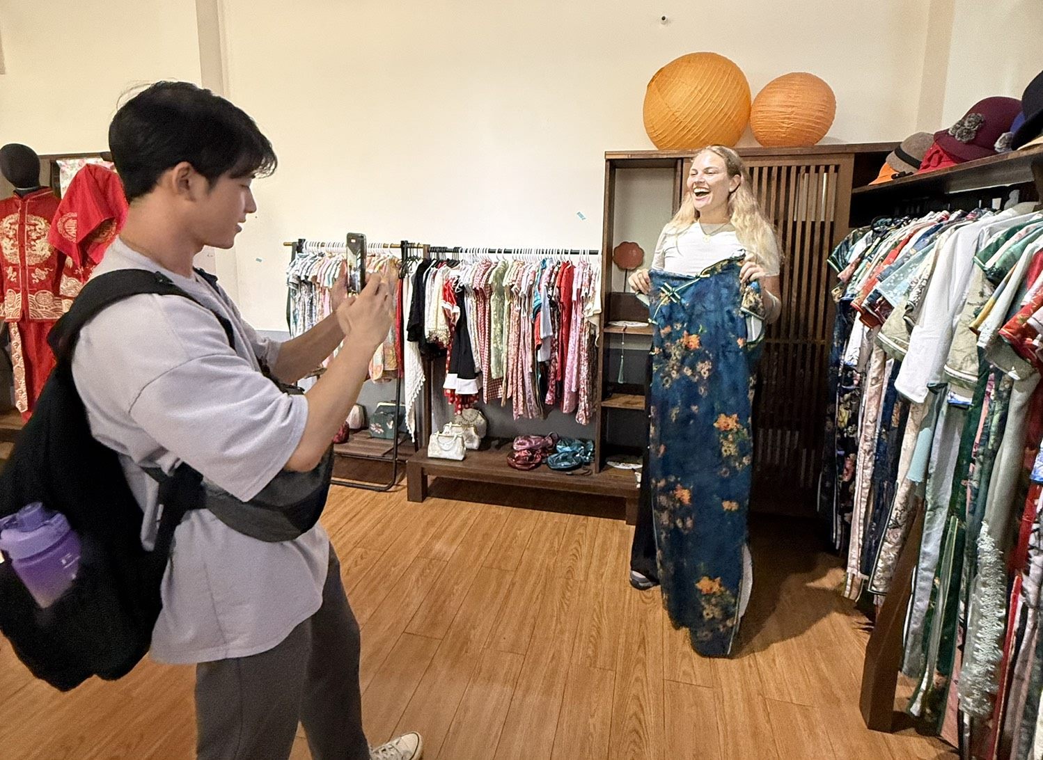 德國探險家獨旅第80站選擇臺北！大讚臺北友善安全並充滿魅力，街景美照曝光