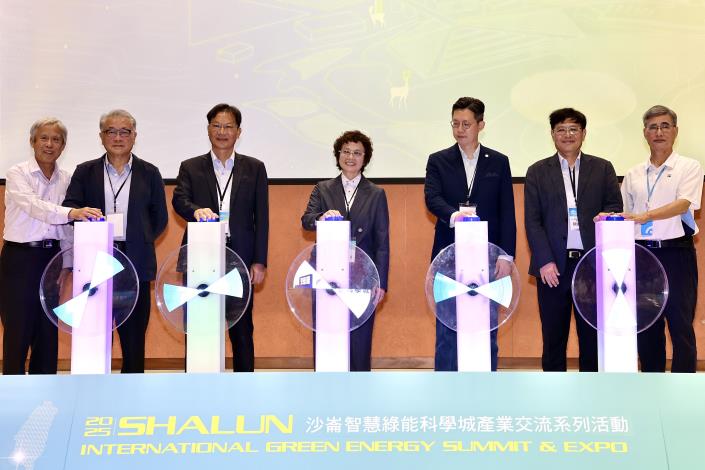 「智慧賦能 綠動未來」論壇臺南沙崙盛大登場　聚焦生成式AI、智慧製造與綠能產業發展前景