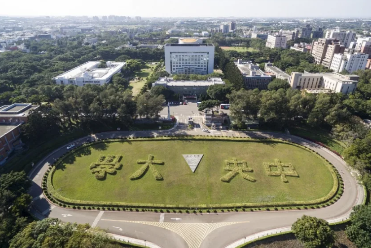 114學年碩博招生亮紅燈　公私立大專54碩博班新生註冊率掛零　頂尖大學難倖免