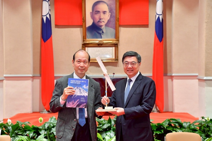行政院長卓榮泰接見風力能源世界賽臺灣代表隊　期盼奪冠學生協助國家綠能發展　國家全力照顧年輕世代