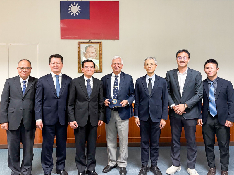 印度國家海事基金會訪海巡署 張忠龍署長接待並推動印太海事安全合作與交流