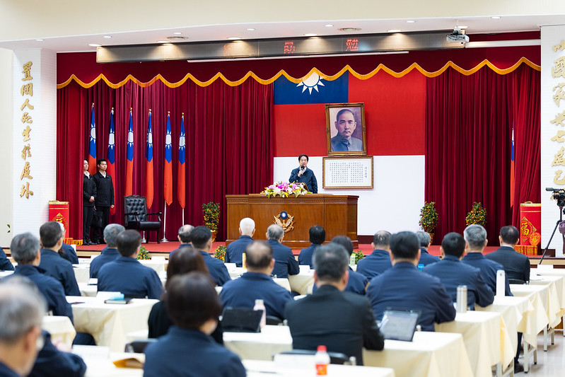 總統賴清德出席「警政署114年第1次署務會報」，強調打擊組織犯罪與強化數位能力