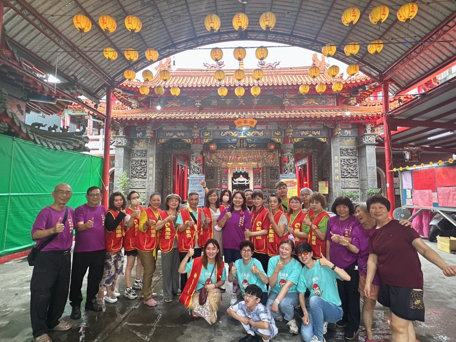 臺南南區三官大帝廟親子活動夯！防暴宣導結合母親節吸引近500人熱情參與