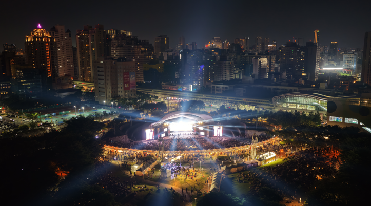 2025搖滾臺中熱力落幕！兩日逾18萬人潮齊聚文心森林公園，新聞局長欒治誼：秋日最強音浪席捲臺中全城