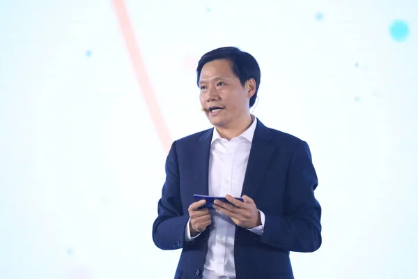 小米汽車交付破16萬輛！雷軍興奮談股價：漲了很開心，跌了別罵我