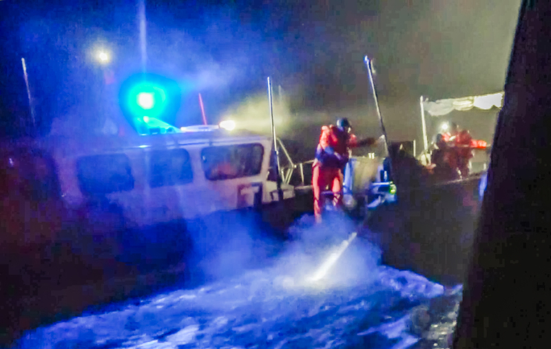 金門海巡強勢登檢中國三無船舶　嚴正執法捍衛國家主權