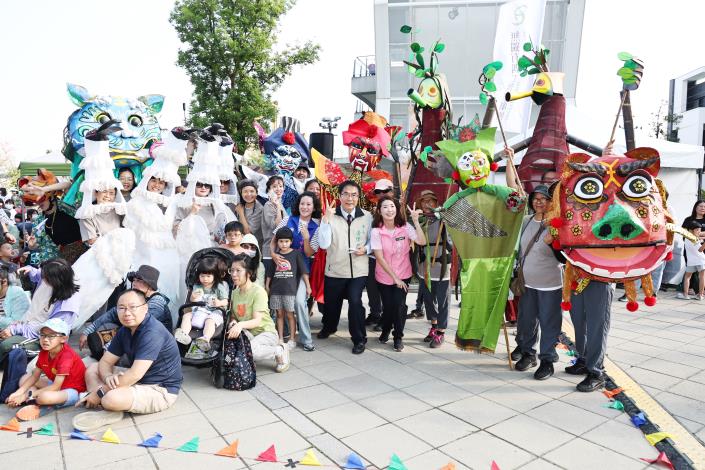大仙神偶踩街庄頭沸騰　2026台江文化季慶開幕　黃偉哲市長邀參與「內海派對‧庄頭看戲」