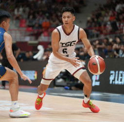 台鋼獵鷹在新主場成大戰勝富邦勇士 由衷感謝鷹援們熱身賽的大力支持