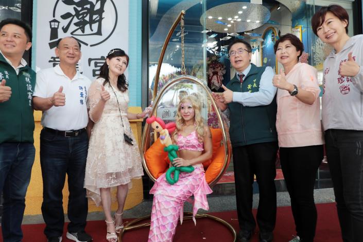 潮龍宮蝦餅觀光工廠今開幕 黃偉哲市長：親子旅遊新選擇就在臺南安平