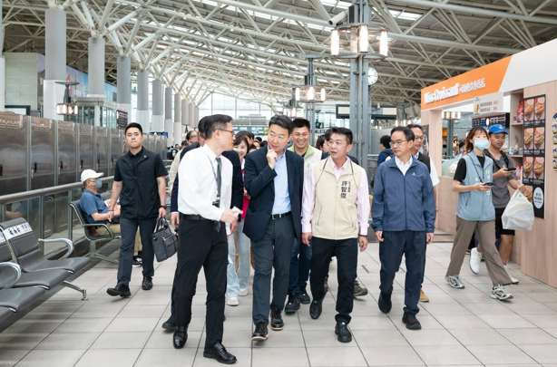 高鐵左營捷運轉乘動線亂？立法院交通委員會南下關切連通道工程