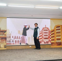 六都首創　臺南市長黃偉哲打造AI文化內容生成平台　匯聚萬張老照片訓練專屬模型　強化文化內容生成品質