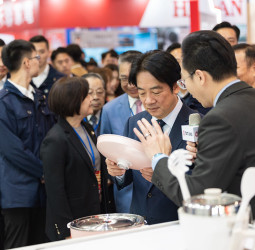賴清德總統親臨2026電器年終展　肯定產業在災後重建的努力，全面推動節能與淨零轉型